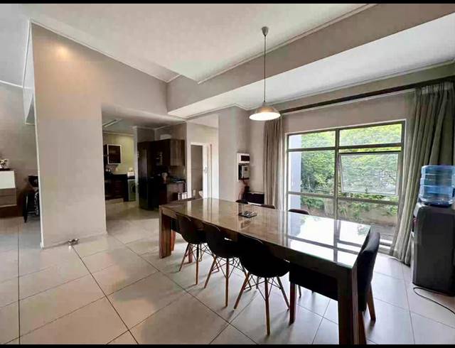 3 BEDROOM APARTMENT FOR SALE IN OAKLANDS